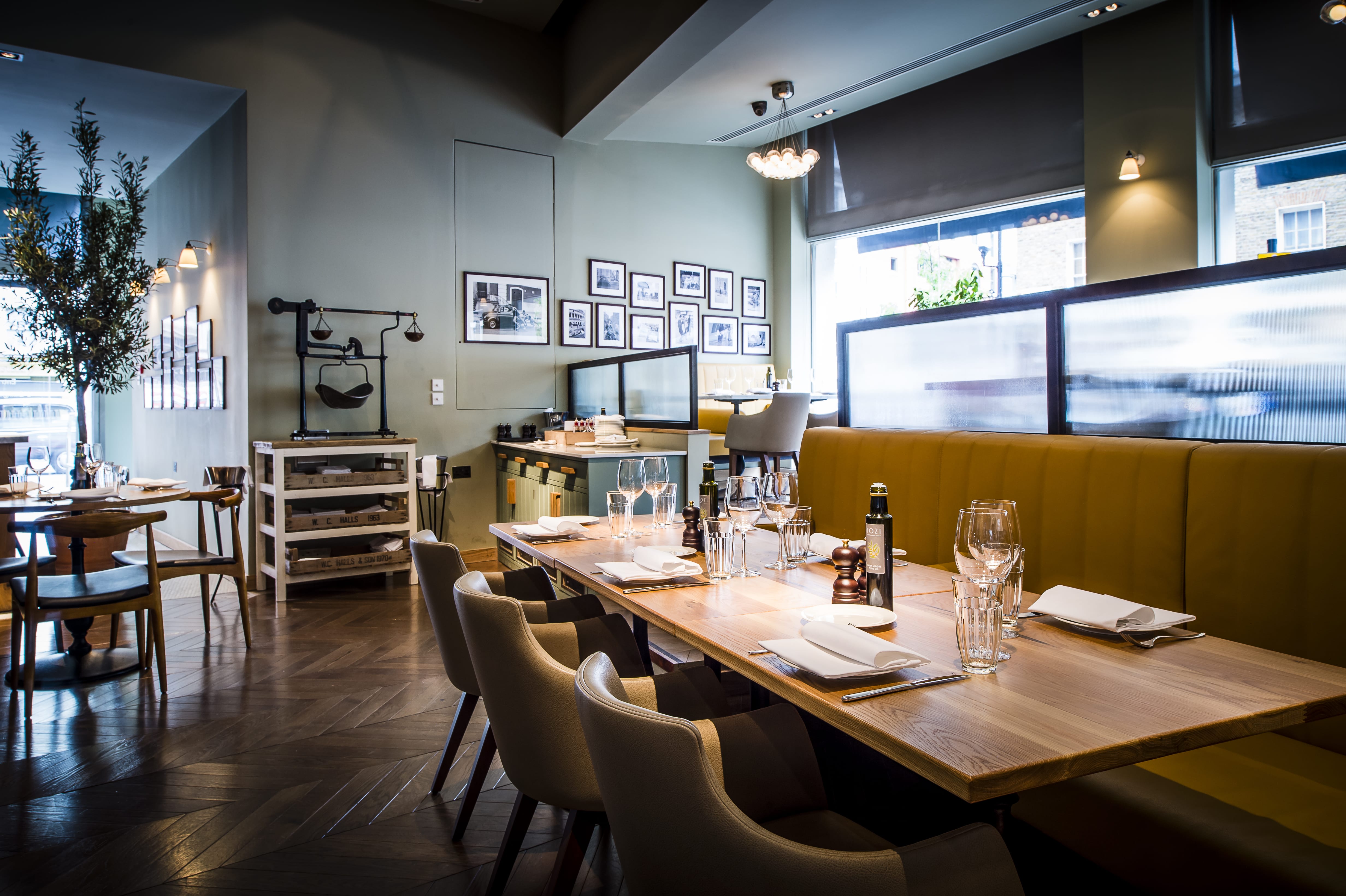 BUSINESS LUNCHES Tozi